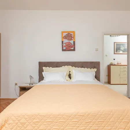 Letica * Podgora (Split-Dalmatia)