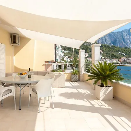 Beach Letica Apartment *